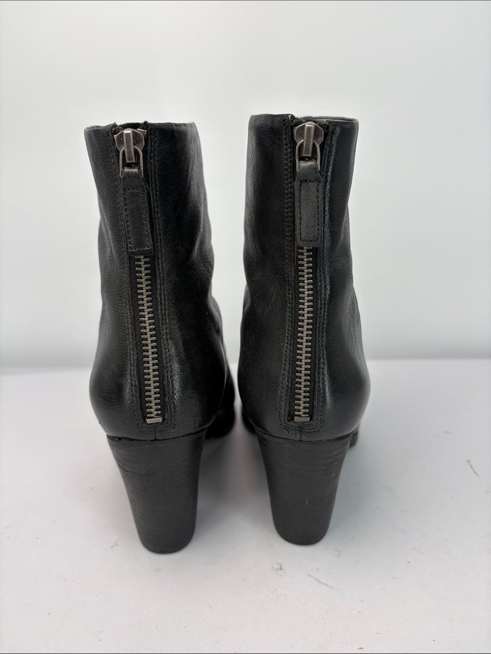 🪃 Nine West Black Leather Mid-Heel Ankle Booties View 2